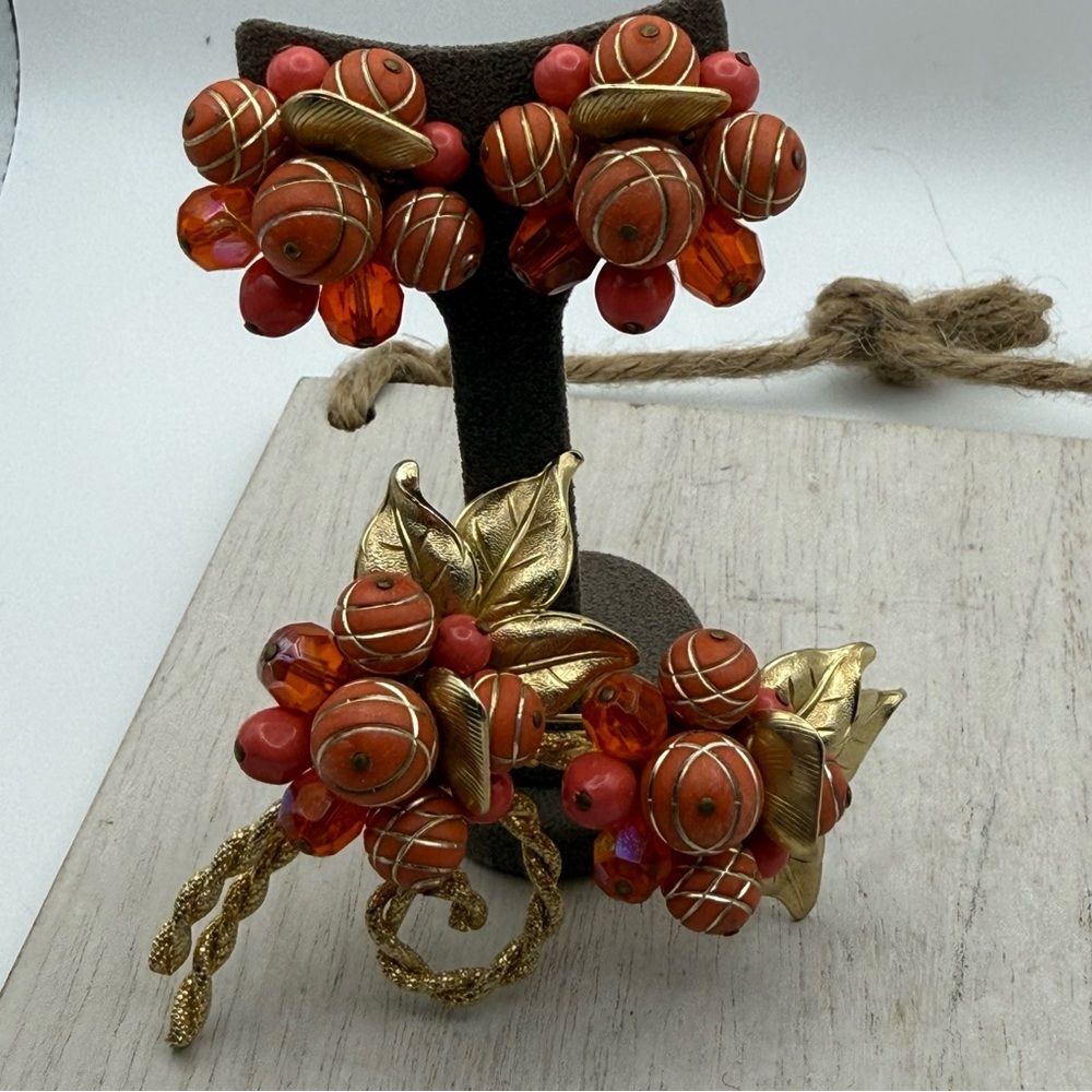 Vintage Gold and orange 1980s Beaded Jewelry Set